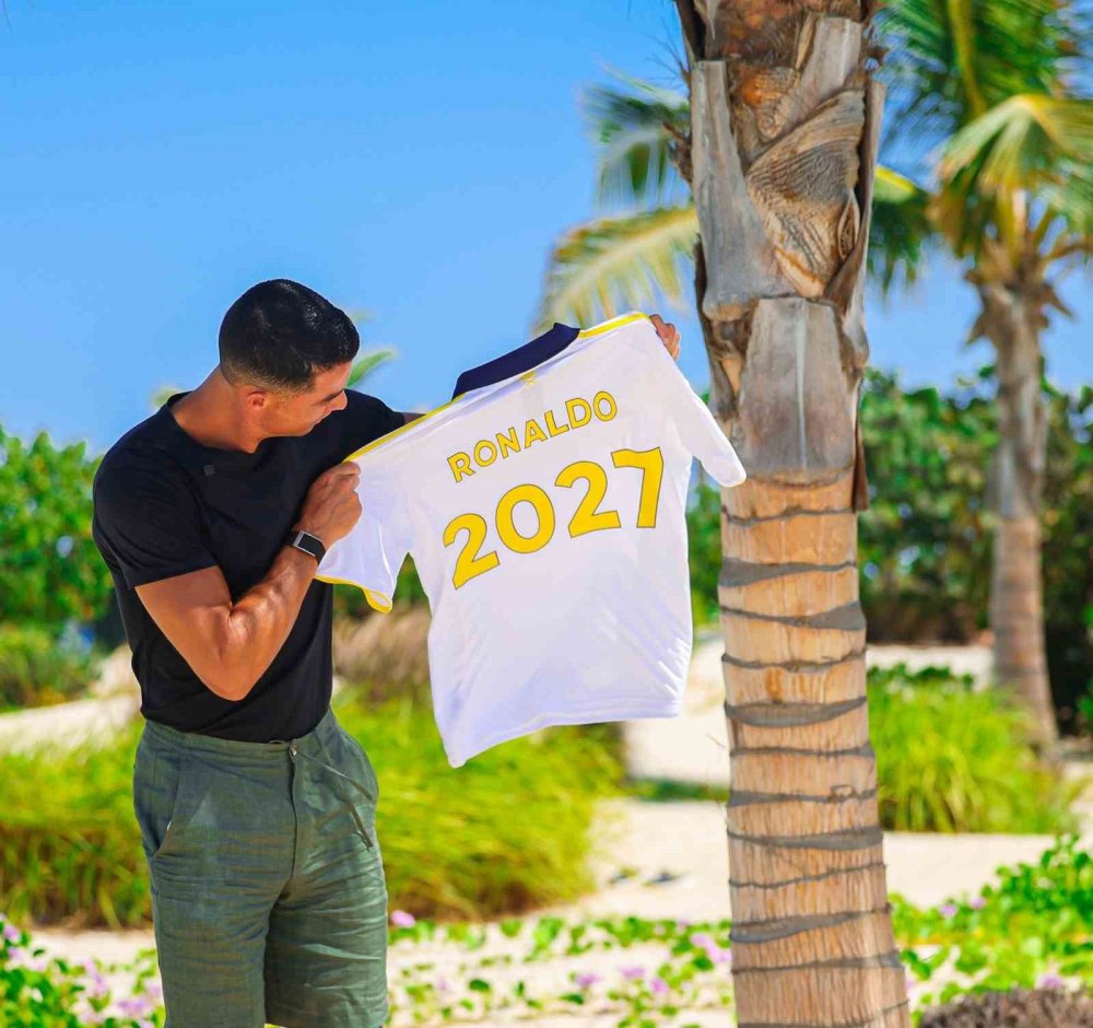 Cristiano Ronaldo'dan 2 yıllık imza