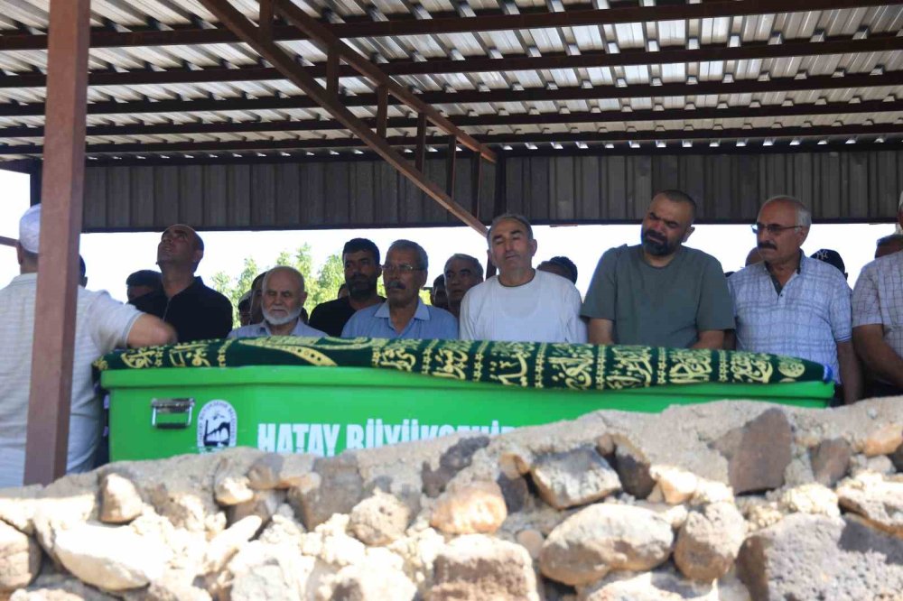 Memleketine gelen 22 yaşındaki genç öldü