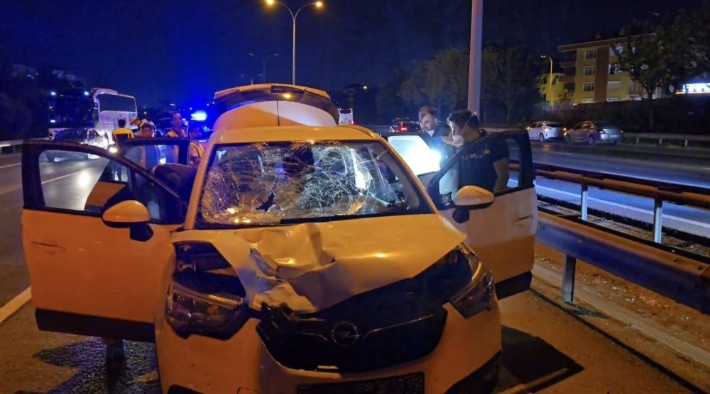 TEM Otoyolunda otomobilin çarptığı yaya hayatını kaybetti