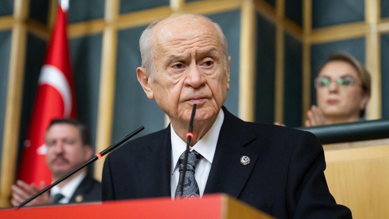 devlet-bahceli-001.jpg