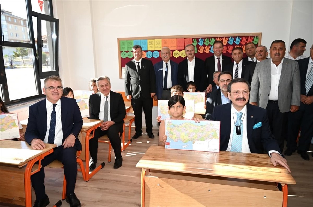 tobb-baskani-hisarciklioglu-seydisehir-tobb-cumhuriyet-ilkokulunun-acilisina-katildi-2.jpg