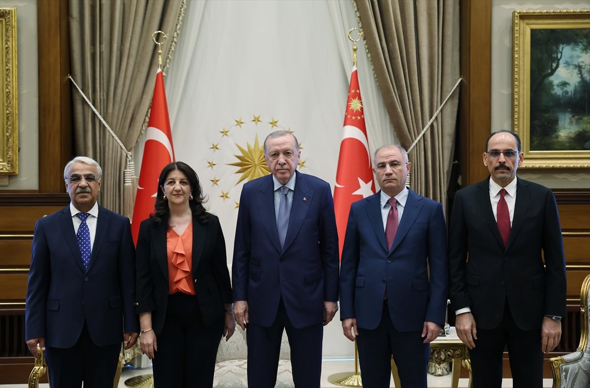 cumhurbaskani-erdogan-dem-parti-heyetini-kabul-etti-5.jpg