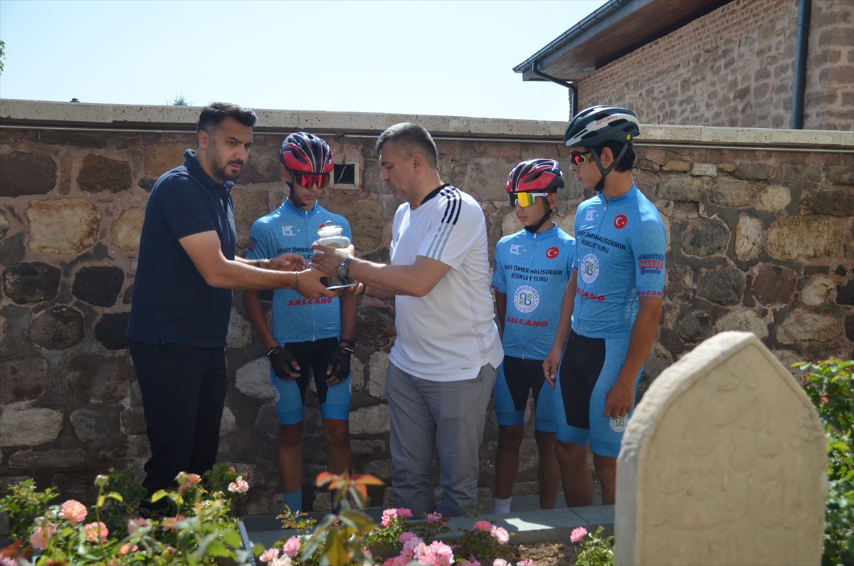 aa-20250713-38546537-38546532-sehit-omer-halisdemir-bisiklet-turuna-katilanlar-konyaya-ulasti.jpg