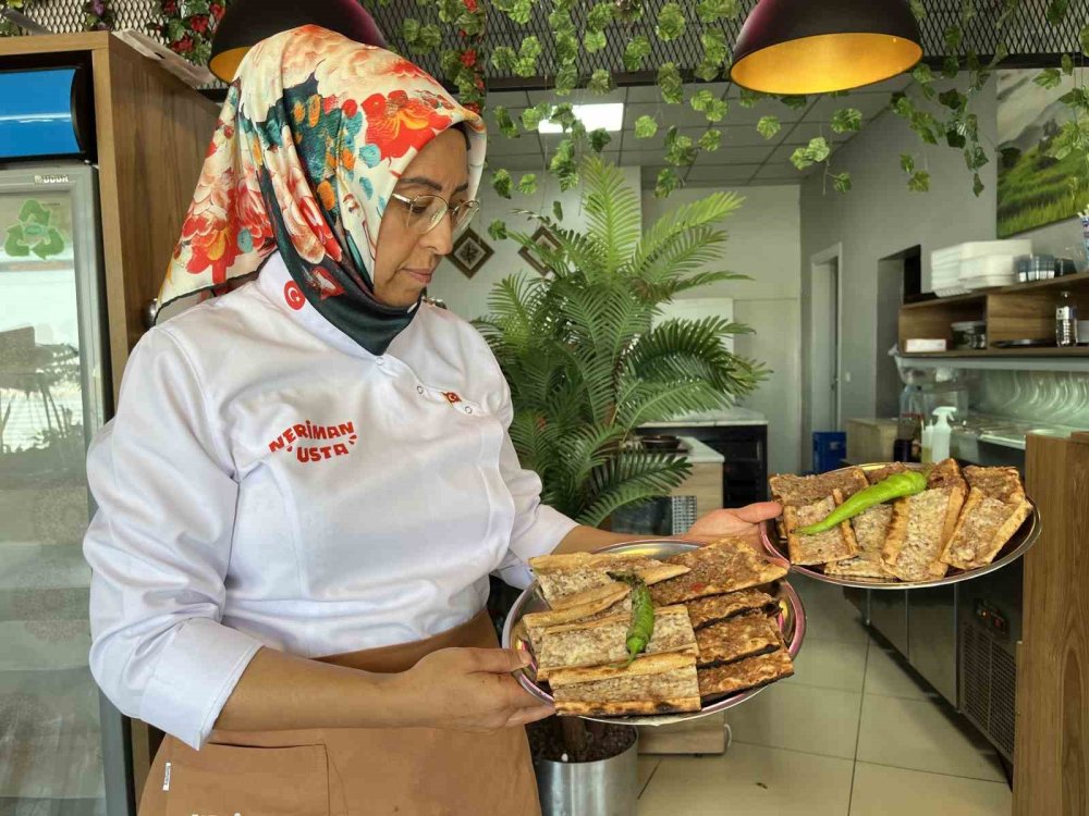 Konya’da etliekmeğe kadın eli