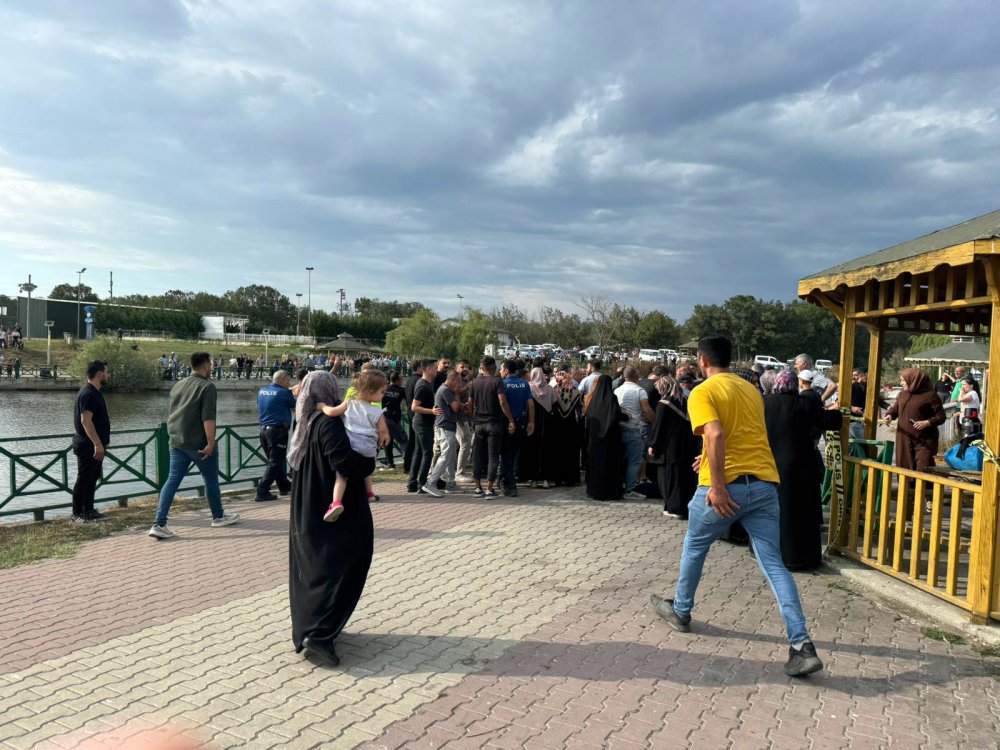 Ailesiyle piknik yaparken göle düşen Çınar, ölü bulundu
