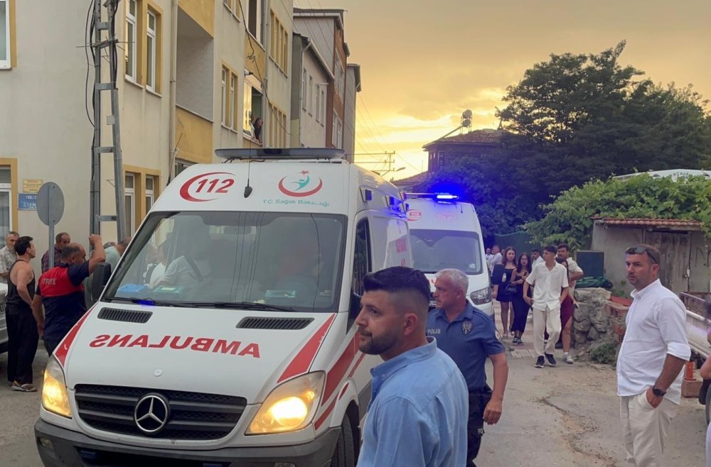 Trafikte bıçaklı kavga: 1 ölü