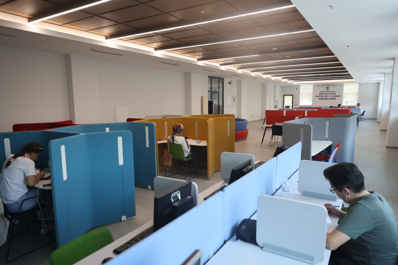selcuklu-genclik-merkezi-10.jpg
