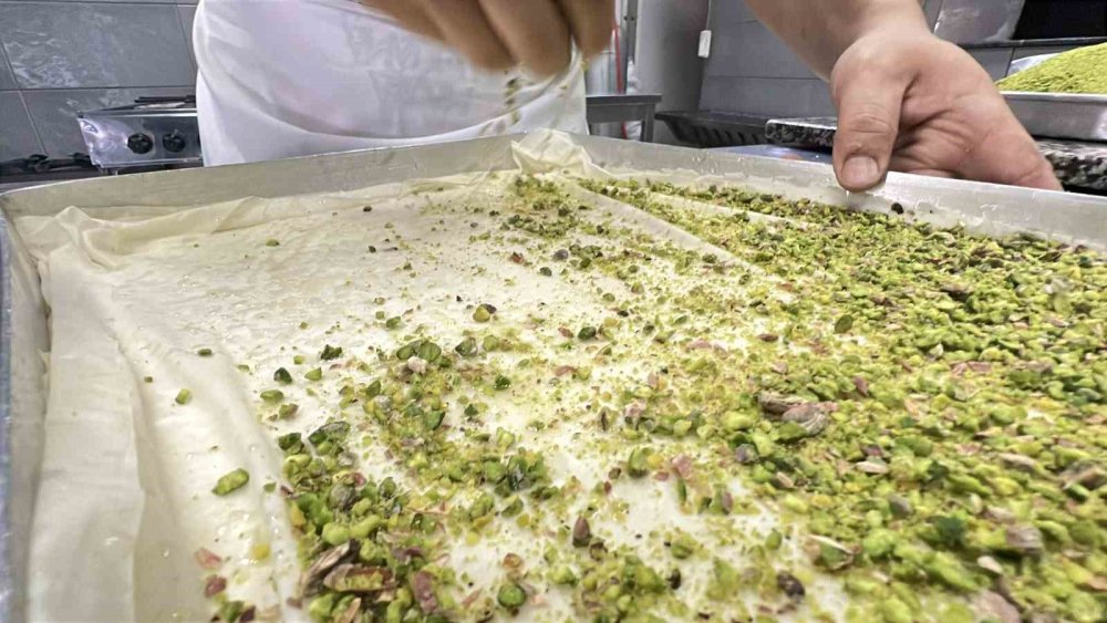 Konya'da son yılların popüler lezzeti! Kara fırında ne pişerse ayrı bir lezzet alıyor