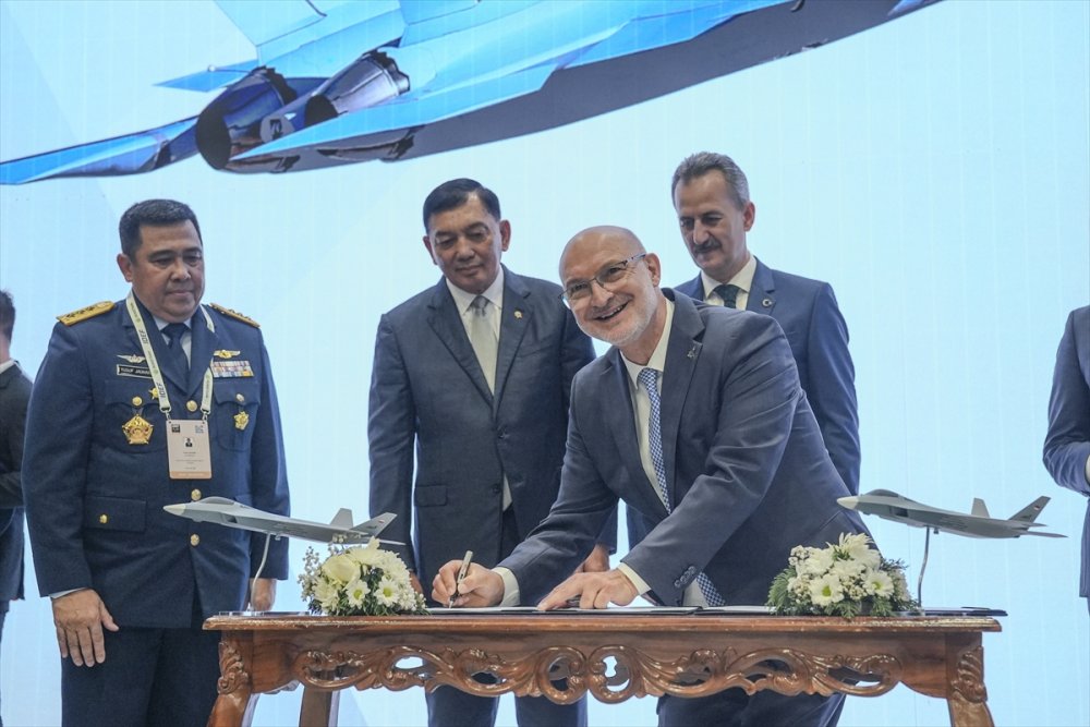 Milli Muharip Uçak Kaan için tarihi gün! Sözleşme imzalandı