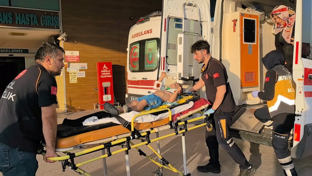 Hafif ticari aracın çarptığı çocuk yaralandı