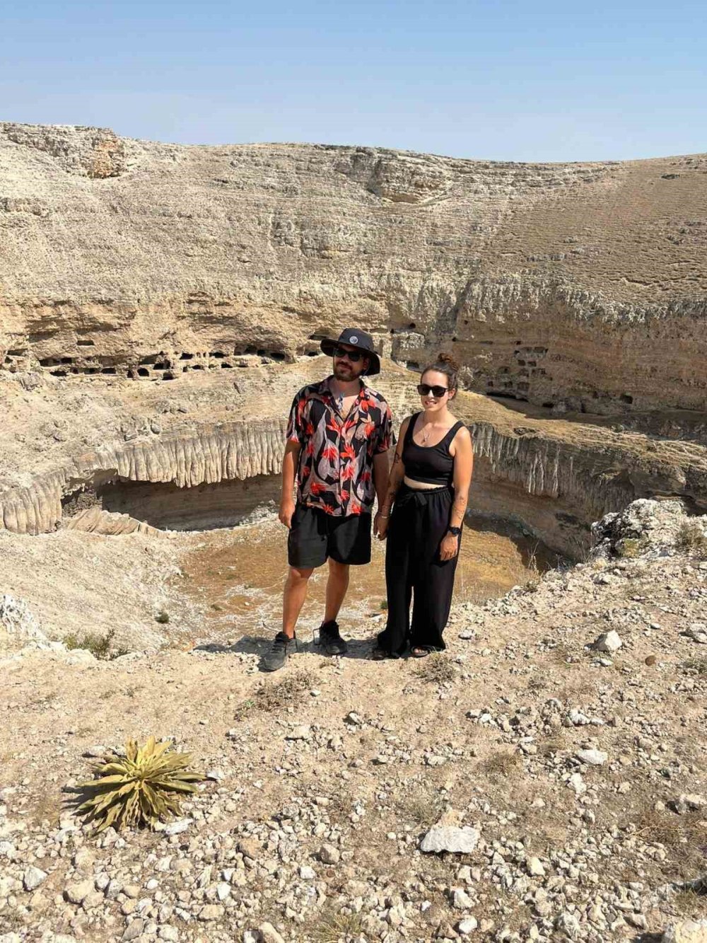 Meke Gölü, Acıgöl, obruklar turist çekiyor