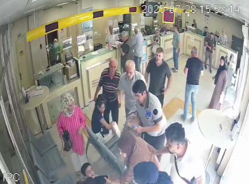 Nefesi kesilen çocuğun imdadına yetişti