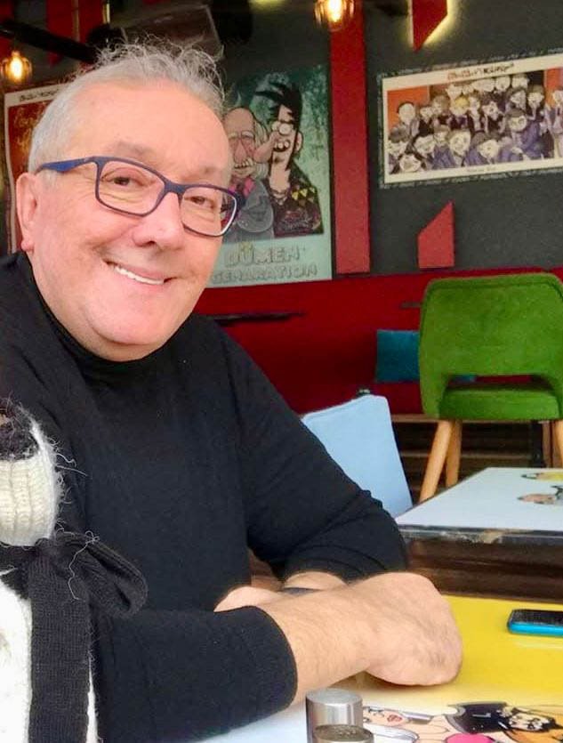 Kanal D seslendirme uzmanı Levent Bitecik, hayatını kaybetti