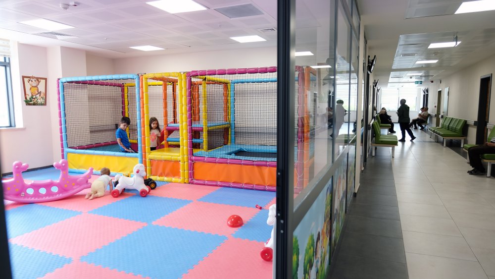 Konya'da dişçi fobisi olan çocuklar için özel poliklinik