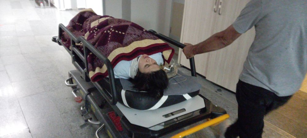 Aksaray-Konya kara yolunda düğünden dönen ailenin otomobili, TIR’a çarptı: 1'i ağır, 6 yaralı