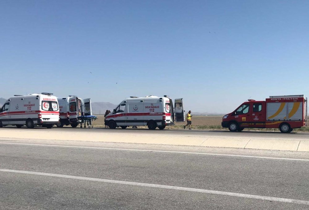 Konya'da otomobil takla attı; aynı aileden 5 yaralı var