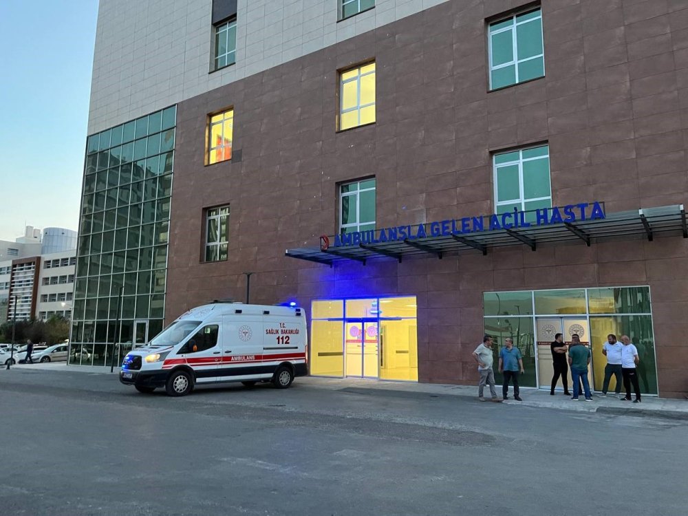 İş yerine silahlı saldırı: 8 yaşındaki çocuk ağır yaralandı