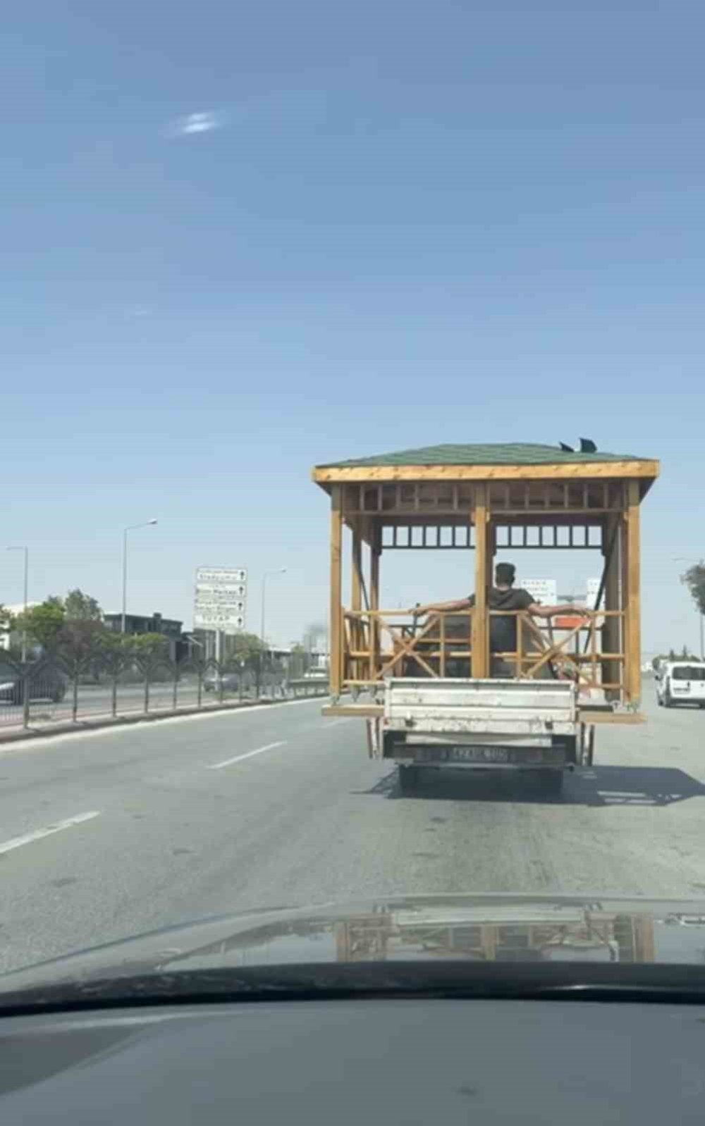 Konya'da trafiğinde ilginç anlar!