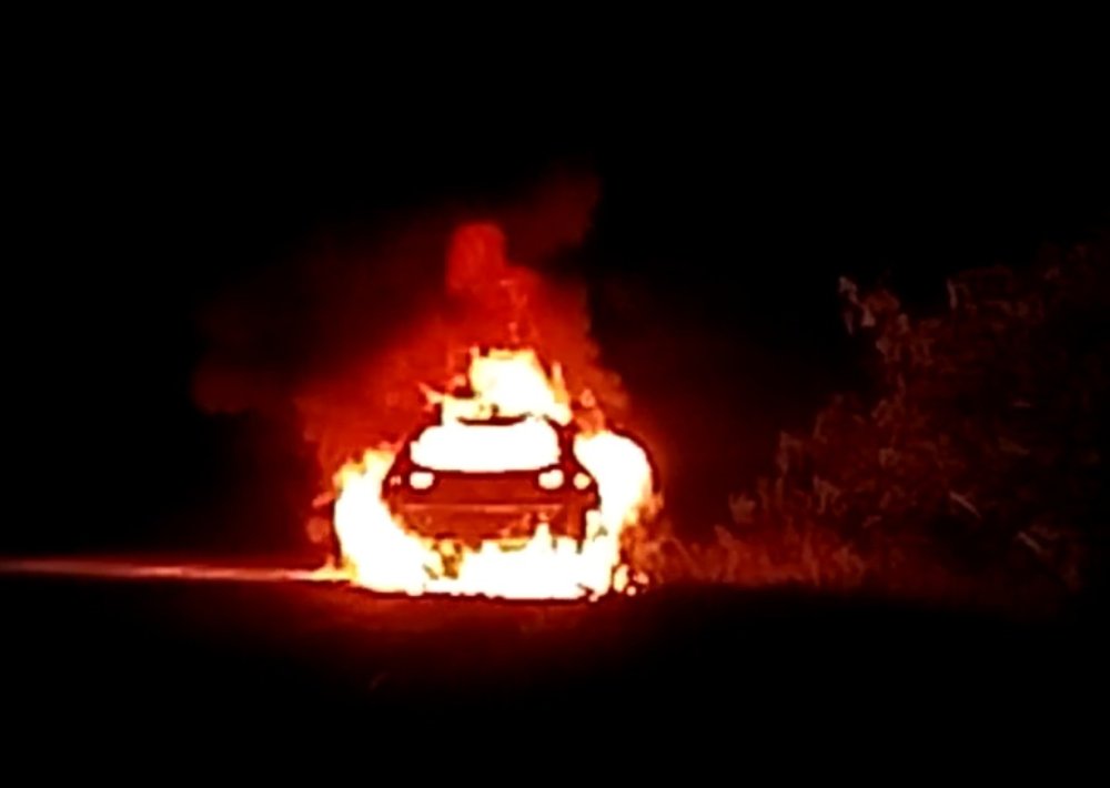 Seyir sırasında alev aldı