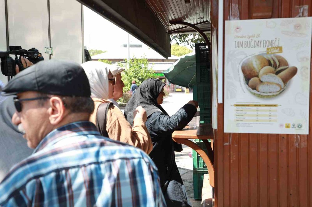 Konya'da indirimli ekmeğe ilgi 5 kat arttı