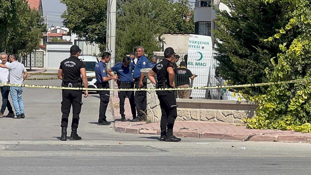 Konya merkezde silahlı saldırı! Amca ve 11 yaşındaki yeğeni öldü