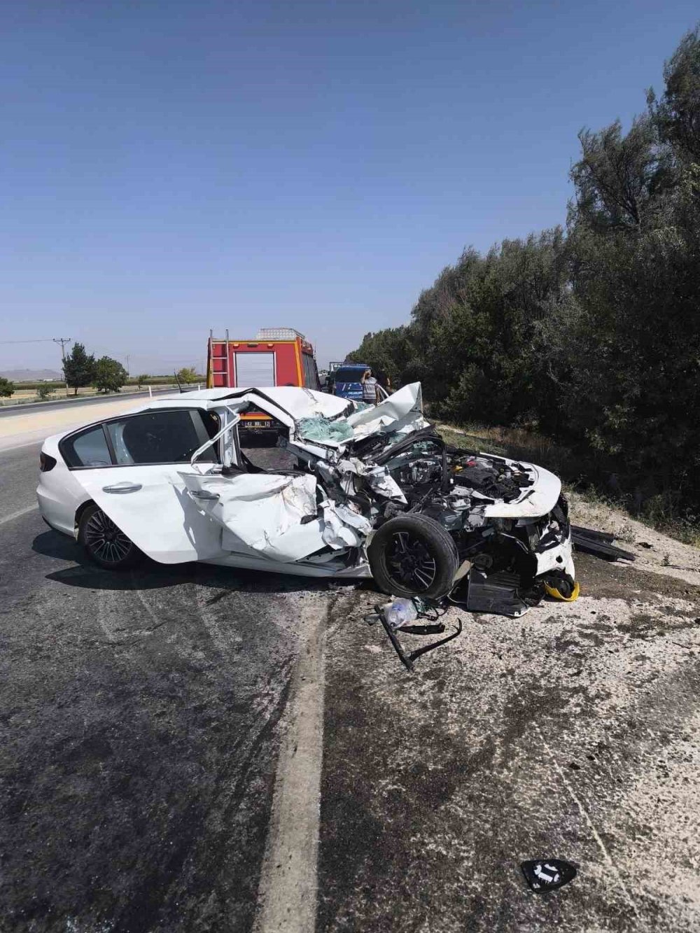 Konya’da otomobil ile kamyonet çarpıştı: 1 ölü, 5 yaralı