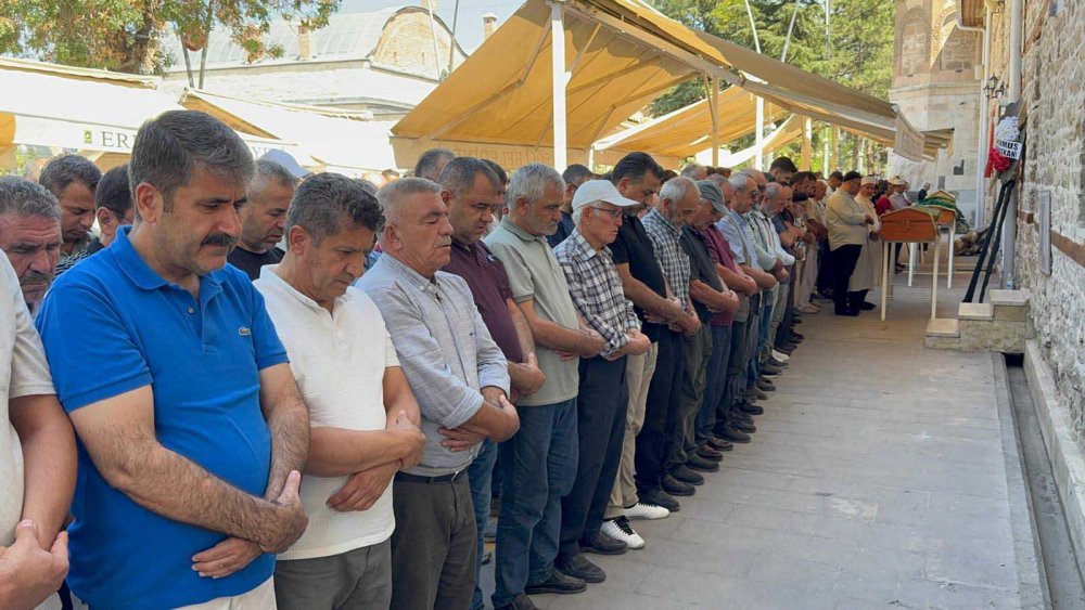 Feci kaza Konyalı aileye mezar oldu