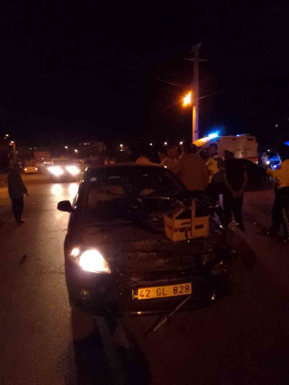 Konya'da kamyonet ile otomobil çarpıştı