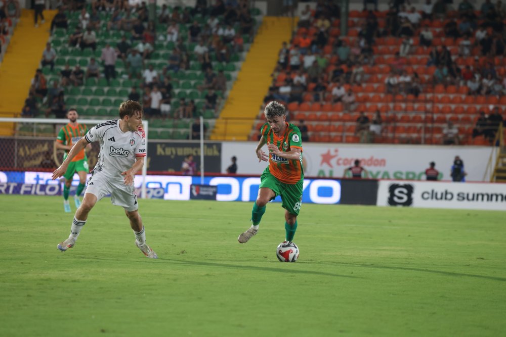 Corendon Alanyaspor, ağırladığı Beşiktaş'ı mağlup etti