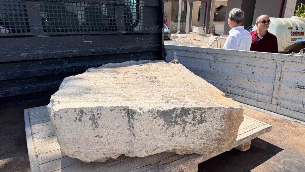 Konya'da bina tadilatı sırasında bulundu! Normal taş sanıldı ama gerçek başka çıktı