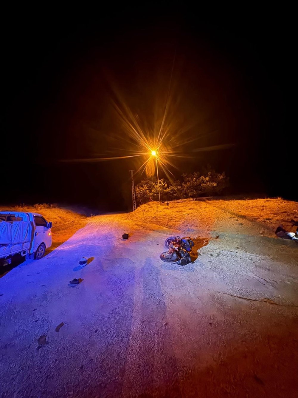 Motosiklet şarampole uçtu: 1 ölü, 1 yaralı