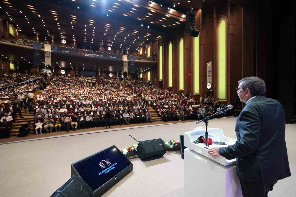 Bakan Tekin: İmam Hatip modelini dünya ile paylaşabiliriz