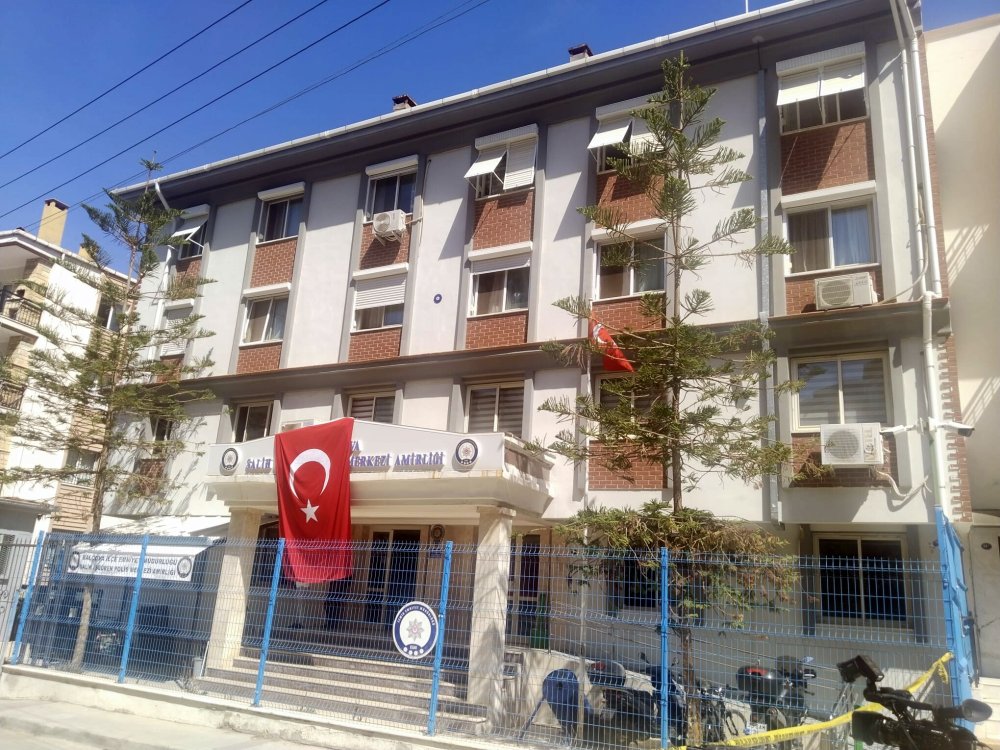 İzmir'de polis merkezine silahlı saldırıda yeni gözaltılar var