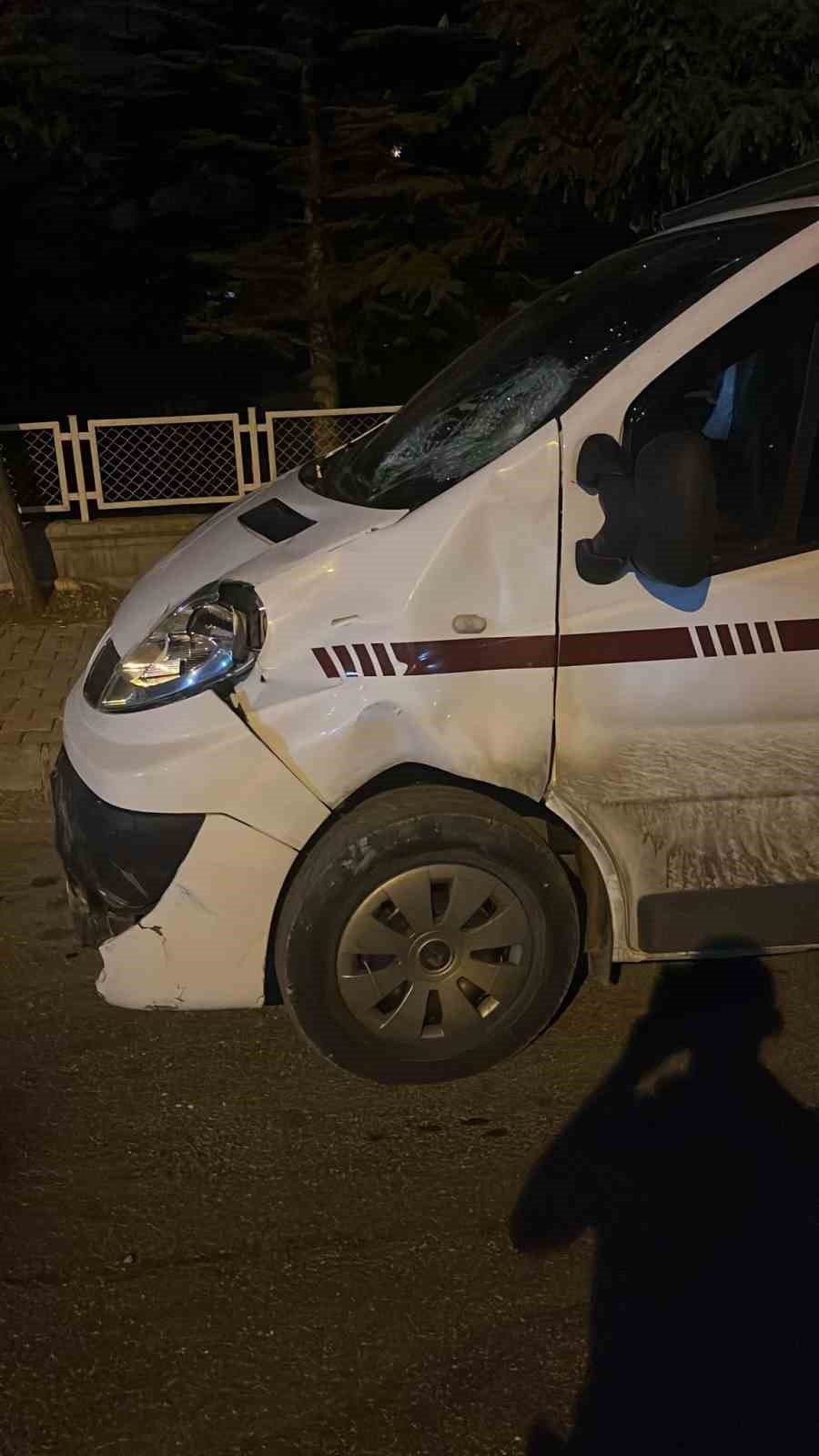 Konya'da otomobille motosiklet çarpıştı: 3 yaralı