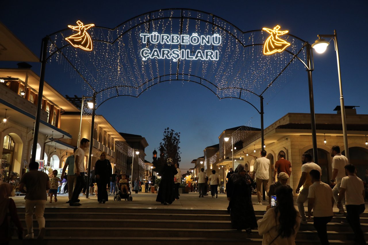 tarihi-bedesten-alisveris-gunleri-2.jpg