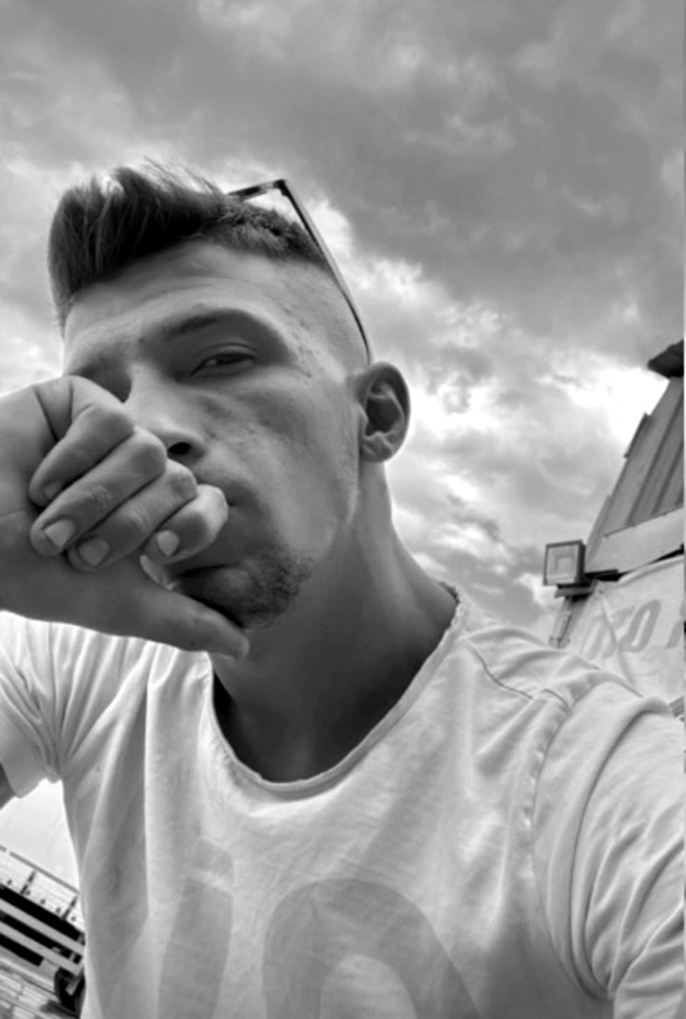 Otomobilinde ölü bulundu