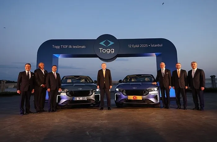 0x0-togg-t10fin-ilk-teslimati-baskana-erdogan-direksiyona-gecti-1757748986364.webp