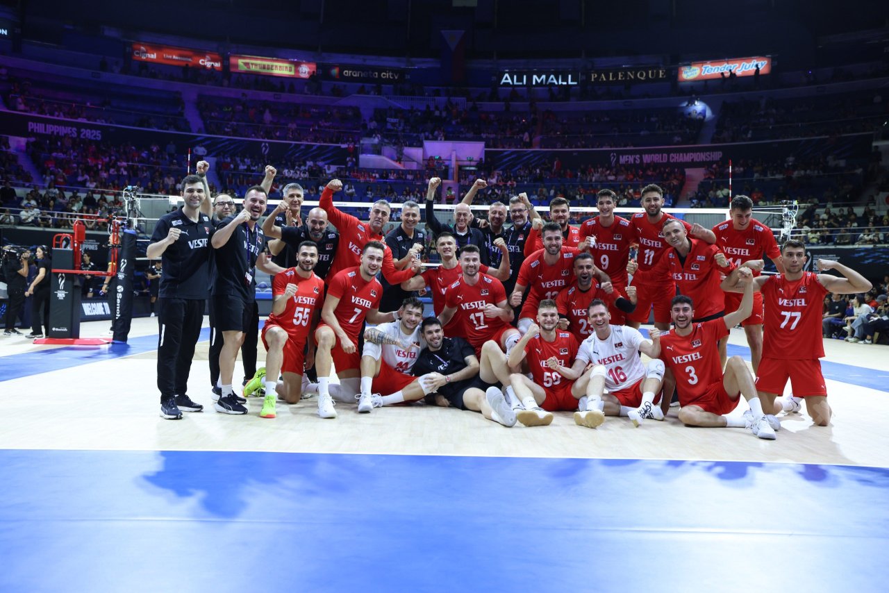 filenin-efeleri-a-milli-erkek-voleybol-takimi.jpg