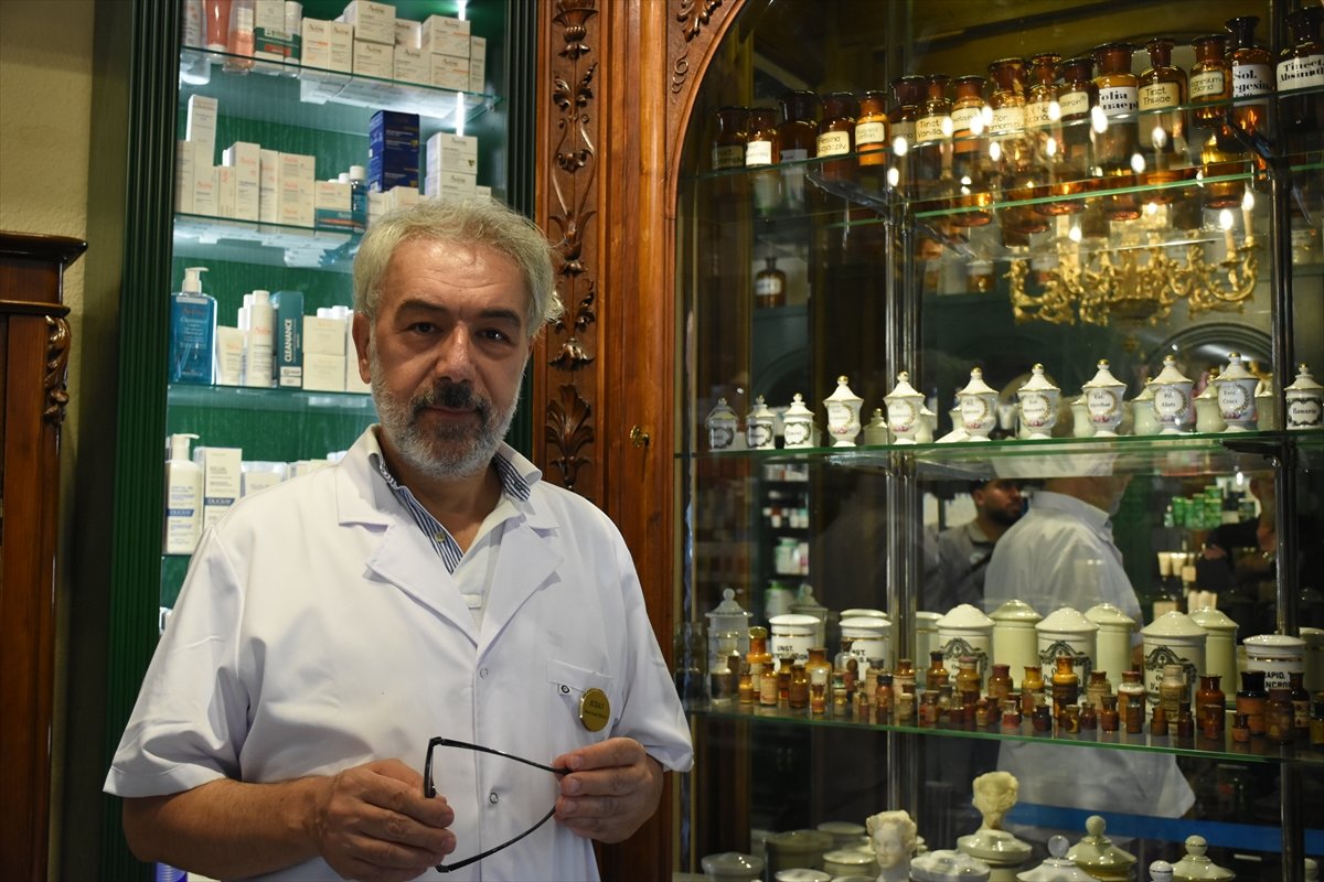 konyada-eczaci-ahmet-nezihi-pekcan-1.jpg