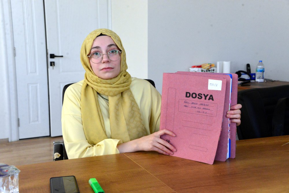 Banka kartını arkadaşına verdi, başına gelmeyen kalmadı