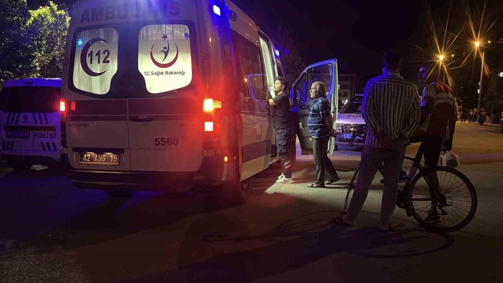 Konya'da 21 yaşındaki genç parkta üvey babasını bıçakladı