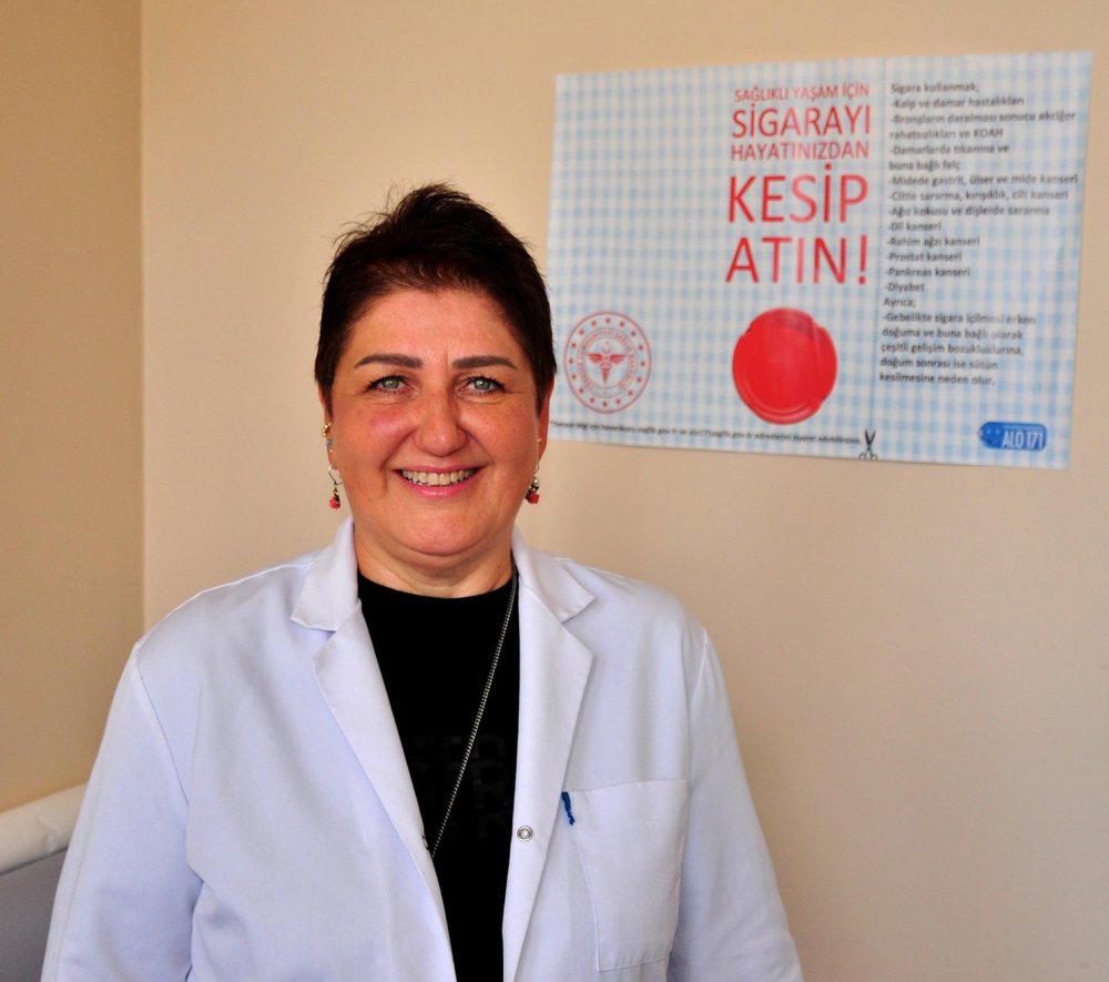 Her 2 erkekten ve her 4 kadından biri sigara içiyor