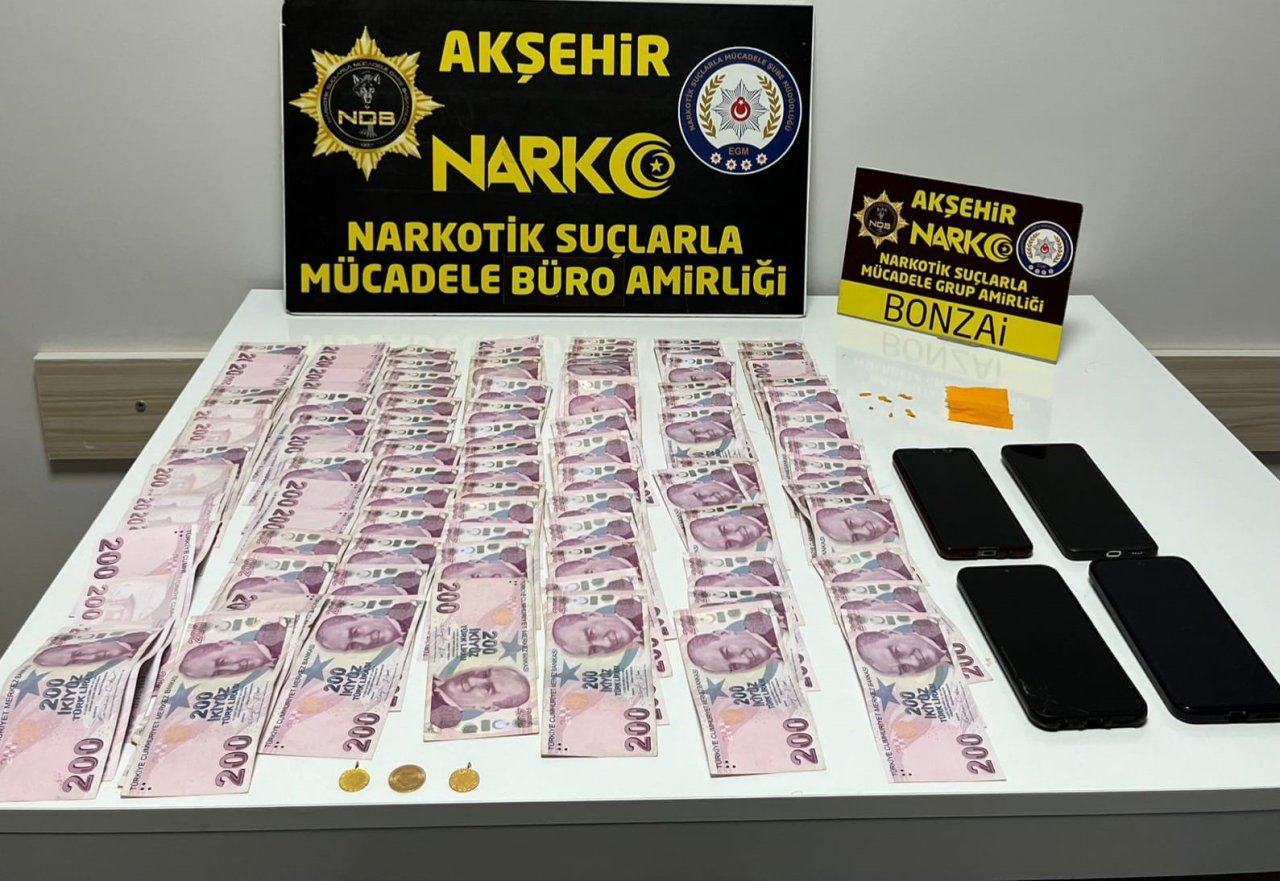 aksehirde-2-kisi-uyusturucudan-tutuklandi-1.jpg