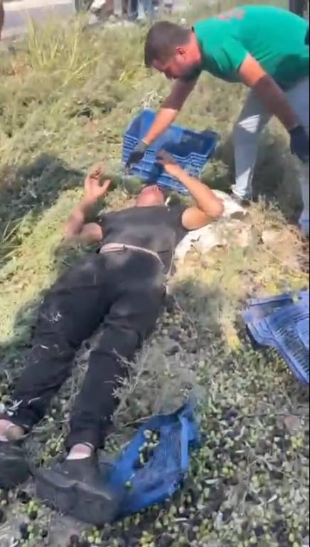 Otomobil, bahçede çalışan işçilere çarptı; 1 ölü, 3 yaralı