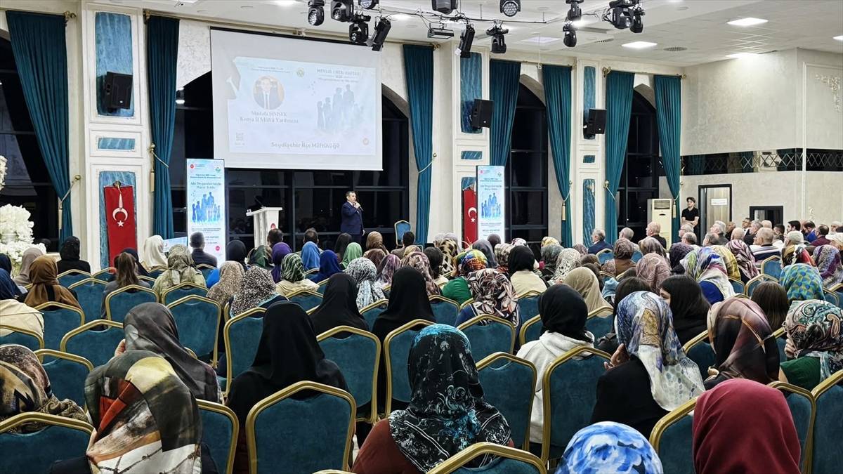 seydisehirde-peygamberimiz-ve-aile-ahlaki-konulu-konferans-yapildi-2.jpg
