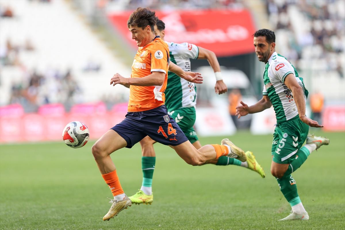 aa-20250928-39251657-39251652-tumosan-konyaspor-rams-basaksehir.jpg