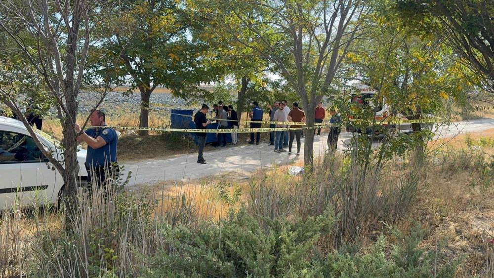 Konya merkezde yol kenarında bir gencin cesedi bulundu