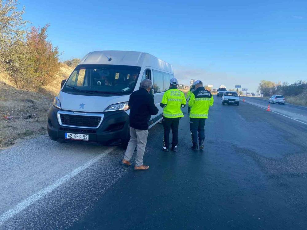 Konya Bozkır’da okul servislerine denetim gerçekleştirildi