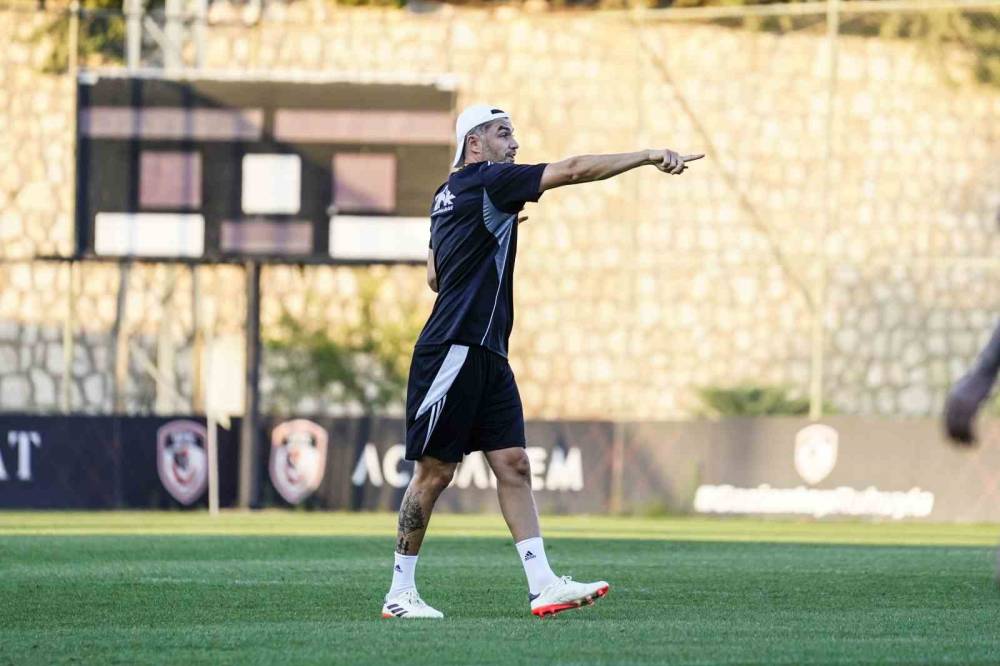 Burak Yılmaz farkı... Dipten beşinci sıraya