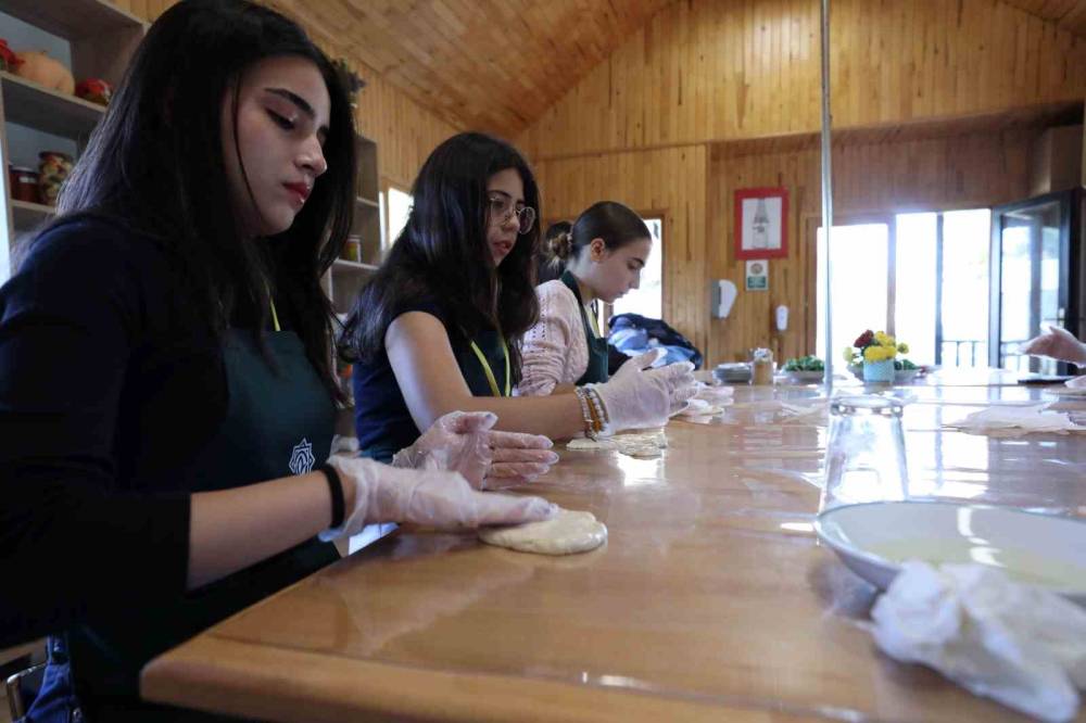 Karatay Tabiat Mektebi öğrencileri ağırladı